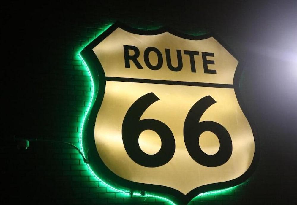 Route 66 Hotel, Southern View, Illinois